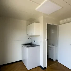 Conteneur Maison / Bureau 6×3 mètres modèle Stockholm avec sanitaires et cuisine