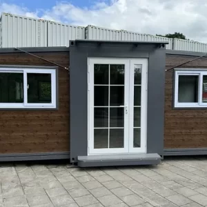 Conteneur Mobile - Tiny House avec Deux Chambres et Cuisine, modèle 2024